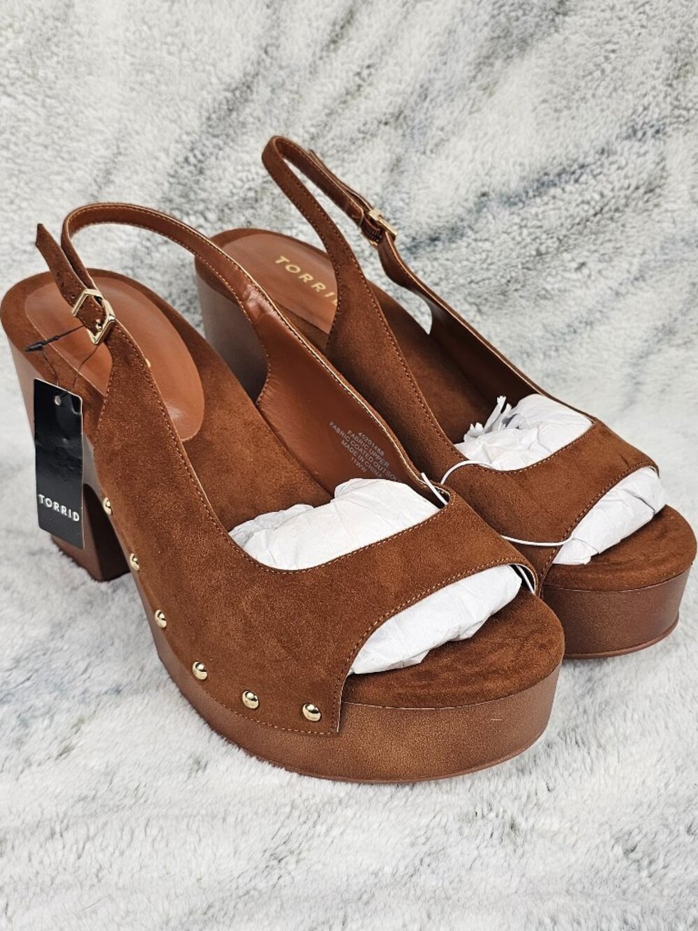Torrid 11 WW Cognac Brown Faux Suede Wood Gold Studs Slingback Peep Toe Heels
